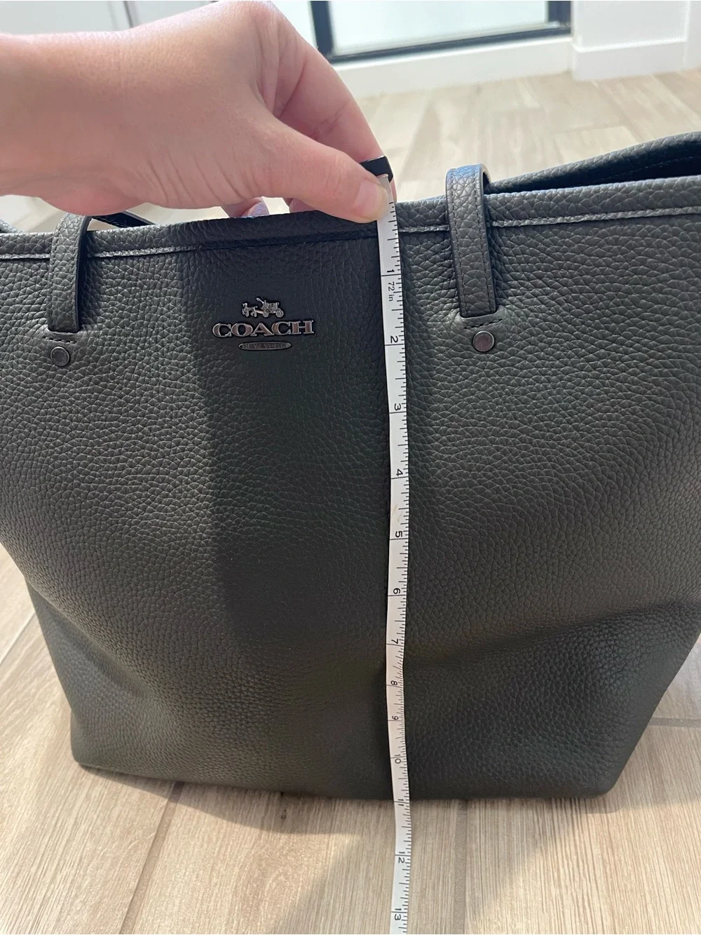 Authentic Coach Women’s Leather Green City Tote Purse Shoulder Bag Style 57131E